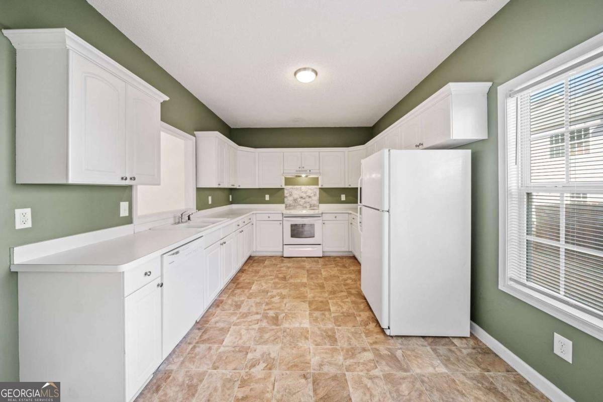 258 Venture Path Hiram - 9