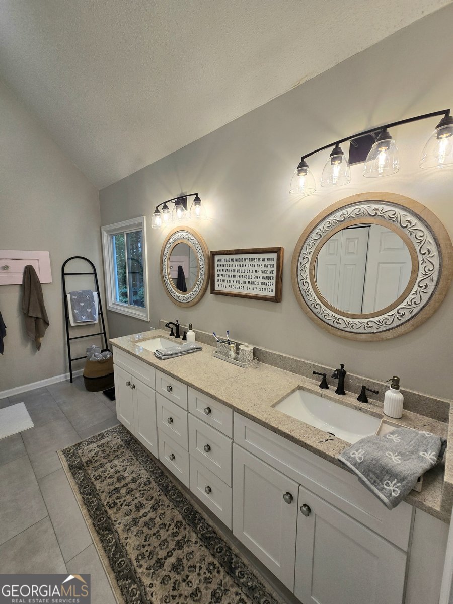635 Ridgemont Drive Fayetteville - 25
