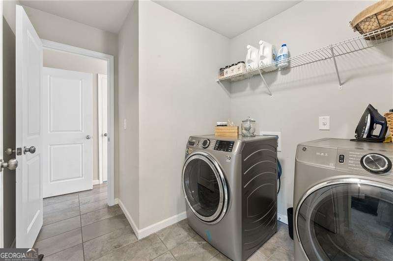 239 Lakestone Parkway Woodstock - 24