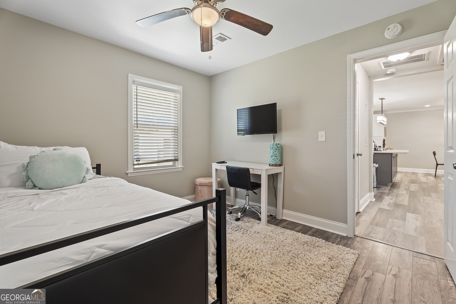 3182 Lake Avenue Atlanta - 24