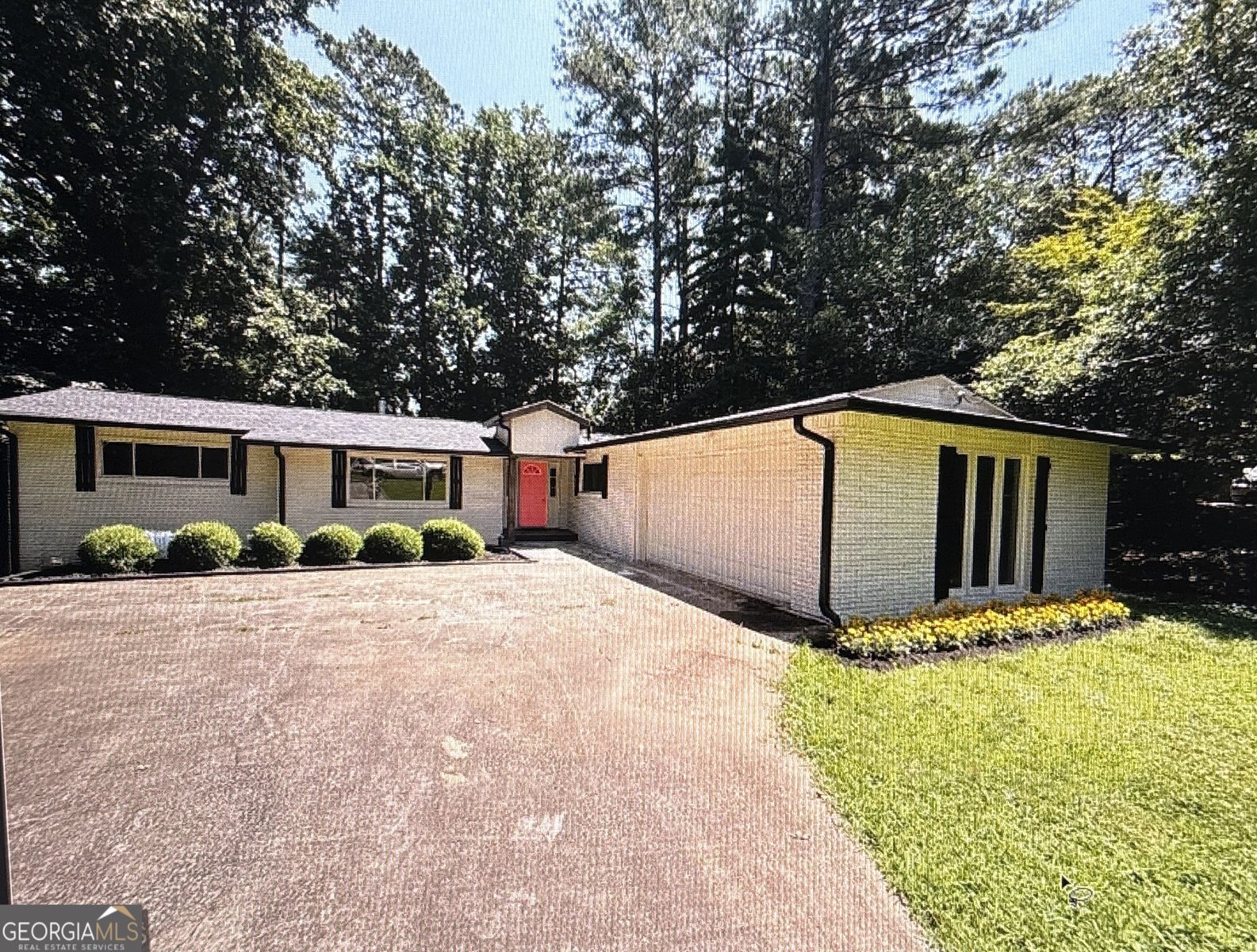 421 Safari Circle Stone Mountain - 1