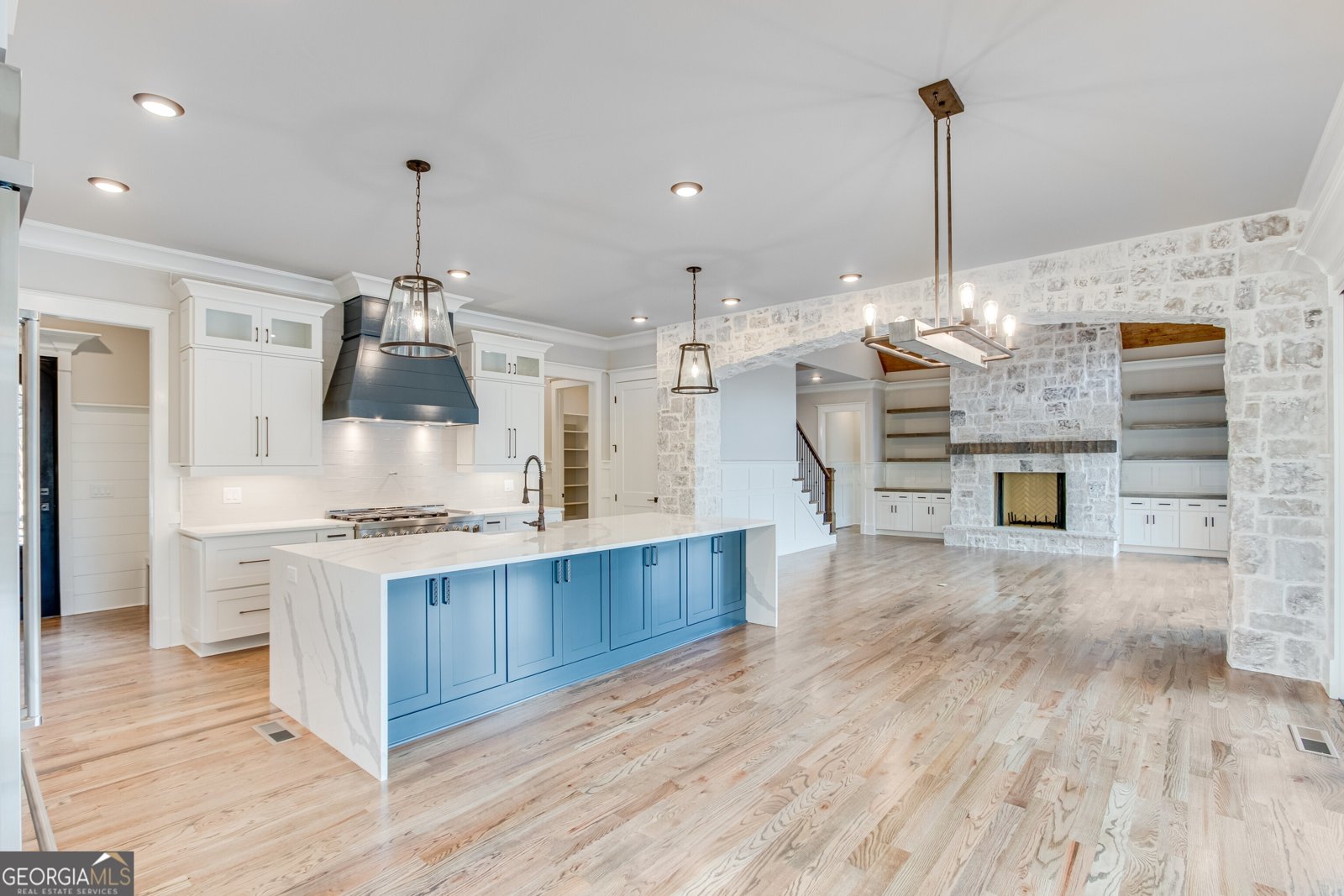 4175 Cumberland Point Drive Gainesville - 20