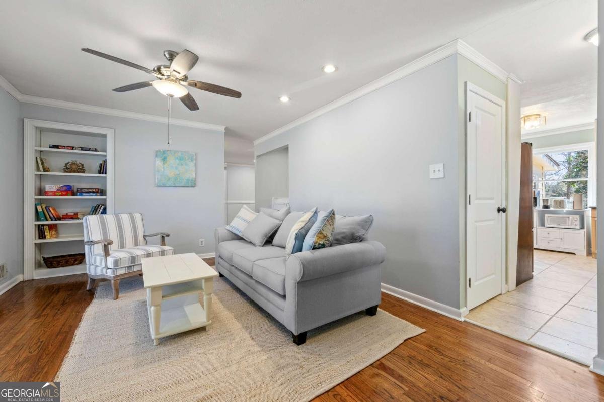 1900 Holly Springs Road Marietta - 16