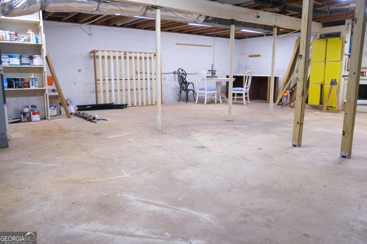 1900 Holly Springs Road Marietta - 32