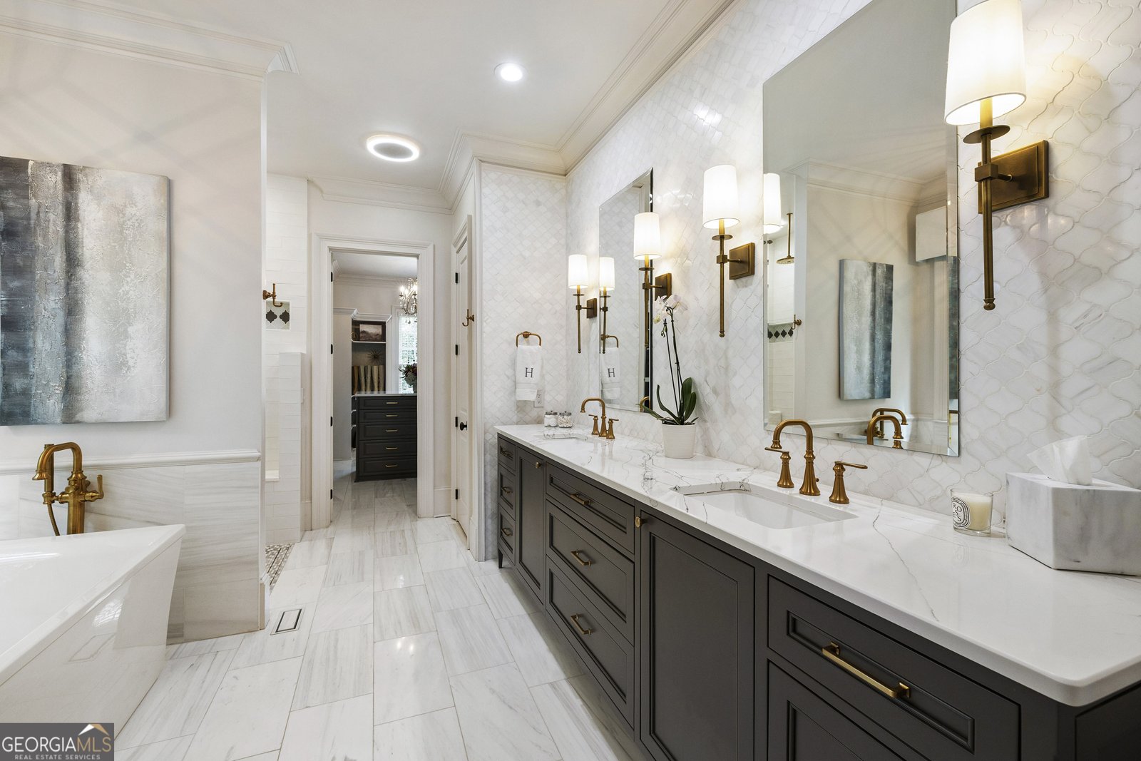 5575 Lake Island Drive Atlanta - 28