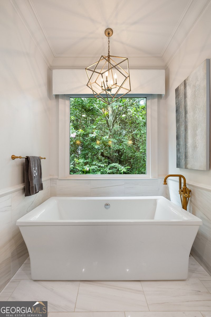 5575 Lake Island Drive Atlanta - 30