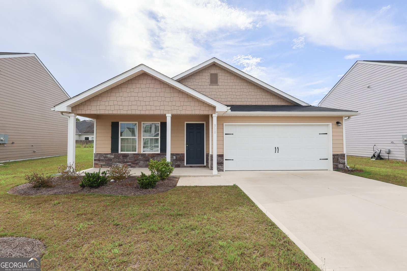 310 London Court Byron - 1