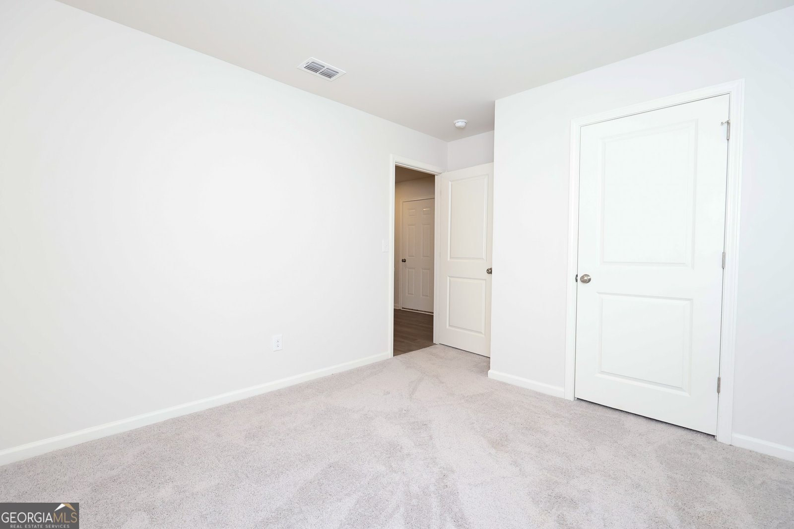 310 London Court Byron - 12