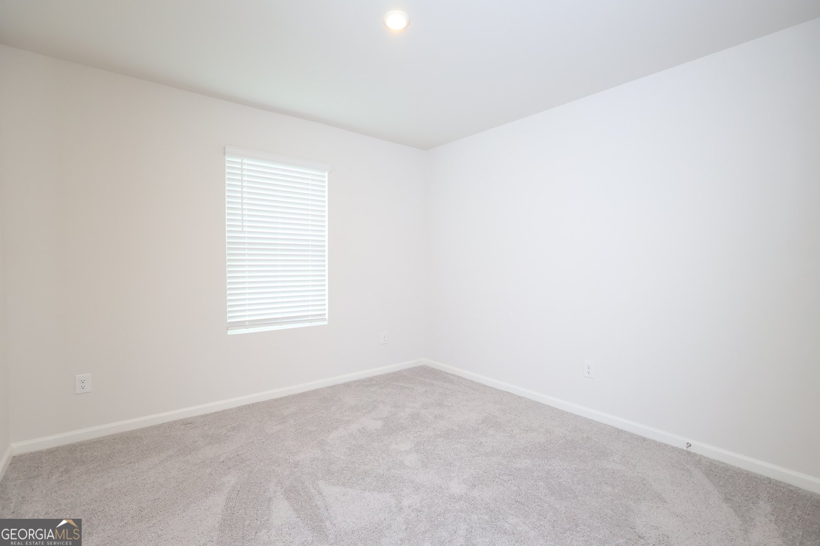310 London Court Byron - 15
