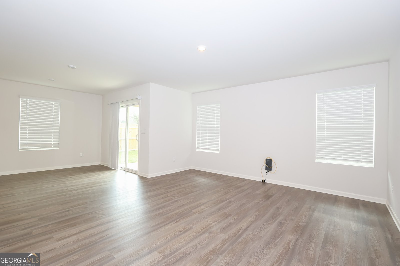 310 London Court Byron - 3