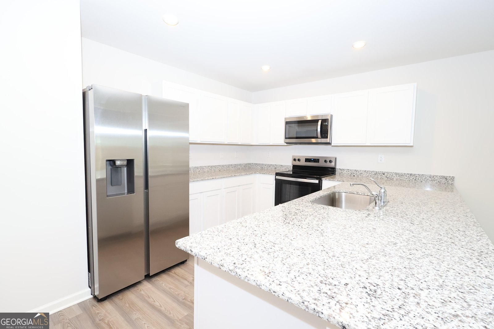 310 London Court Byron - 8