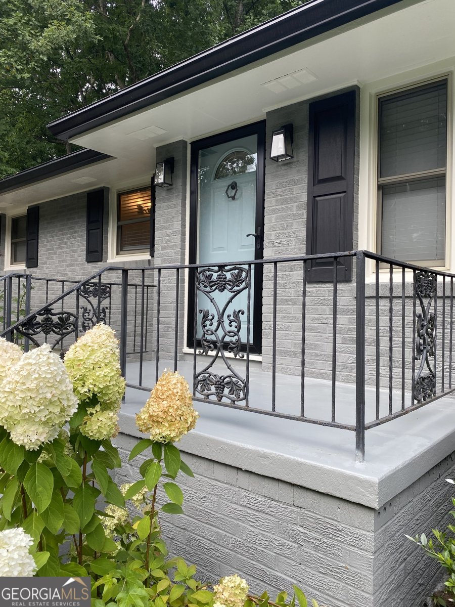 2772 Clark Drive Atlanta - 1
