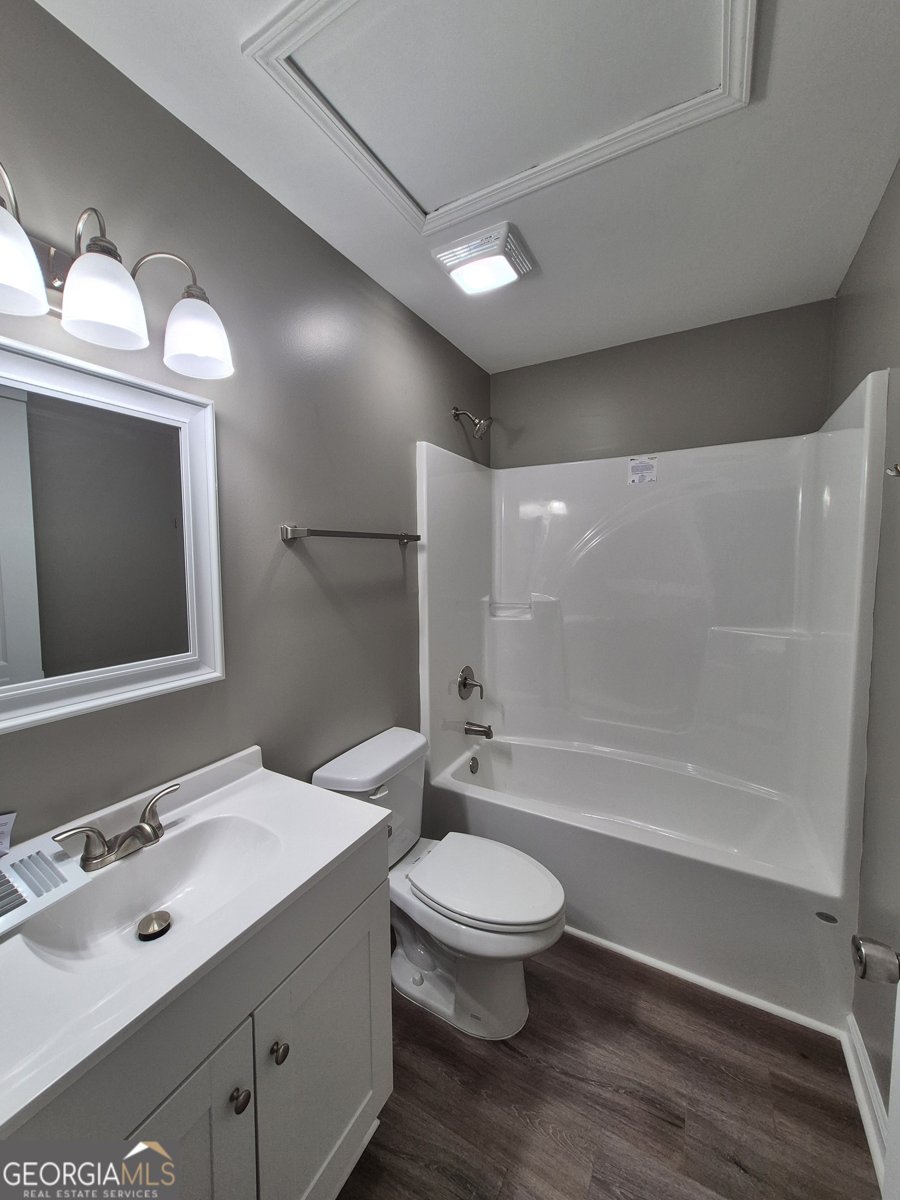 241 Charlotte Cir Statham - 1