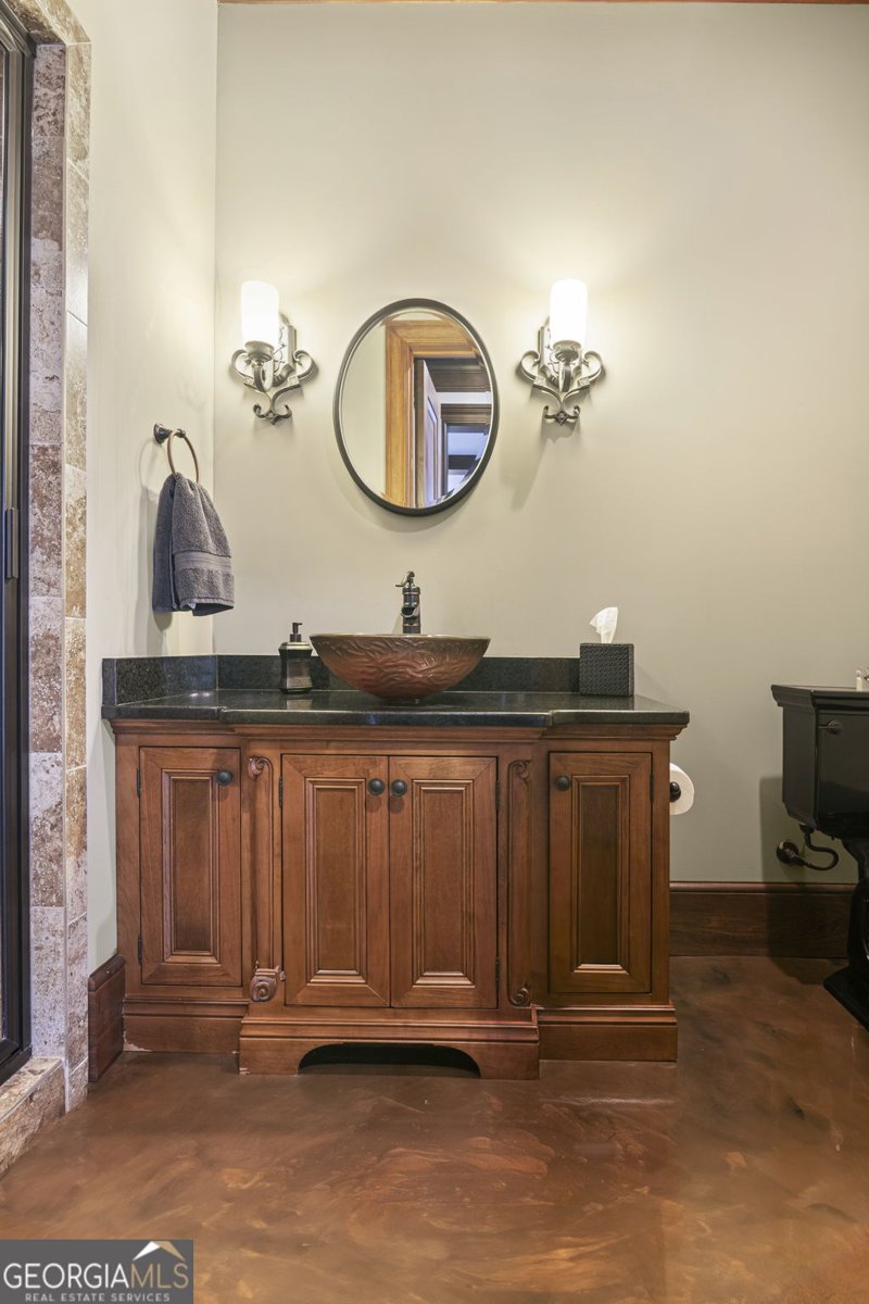 833 Hines Road Moreland - 45