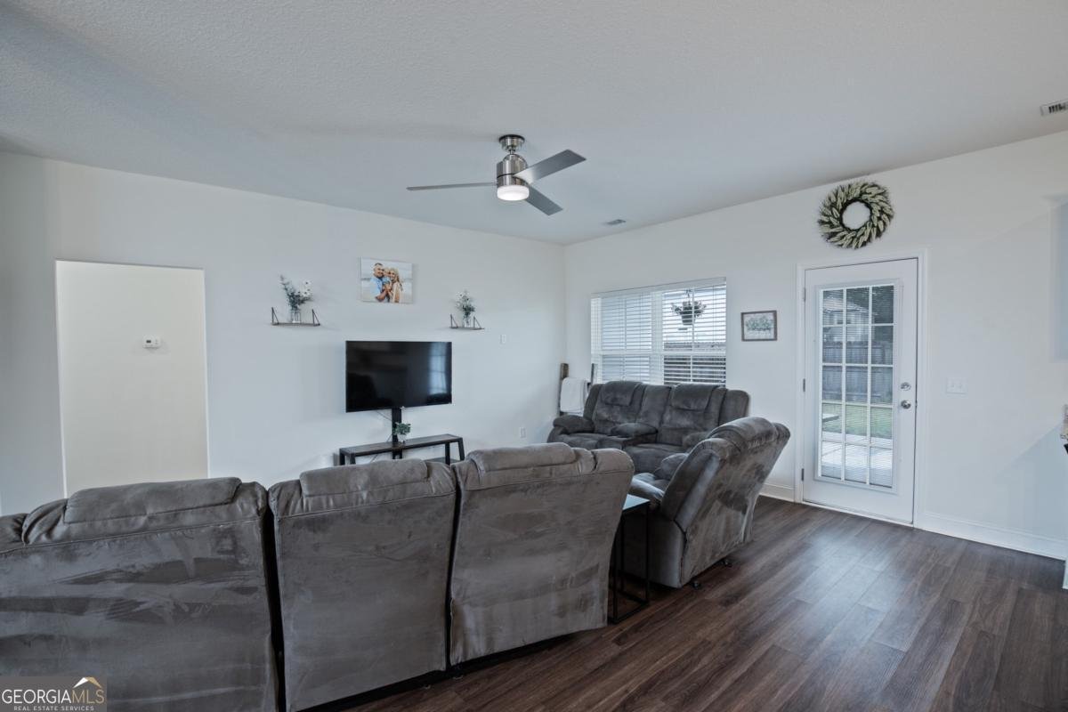 571 Rutledge Drive Hinesville - 19