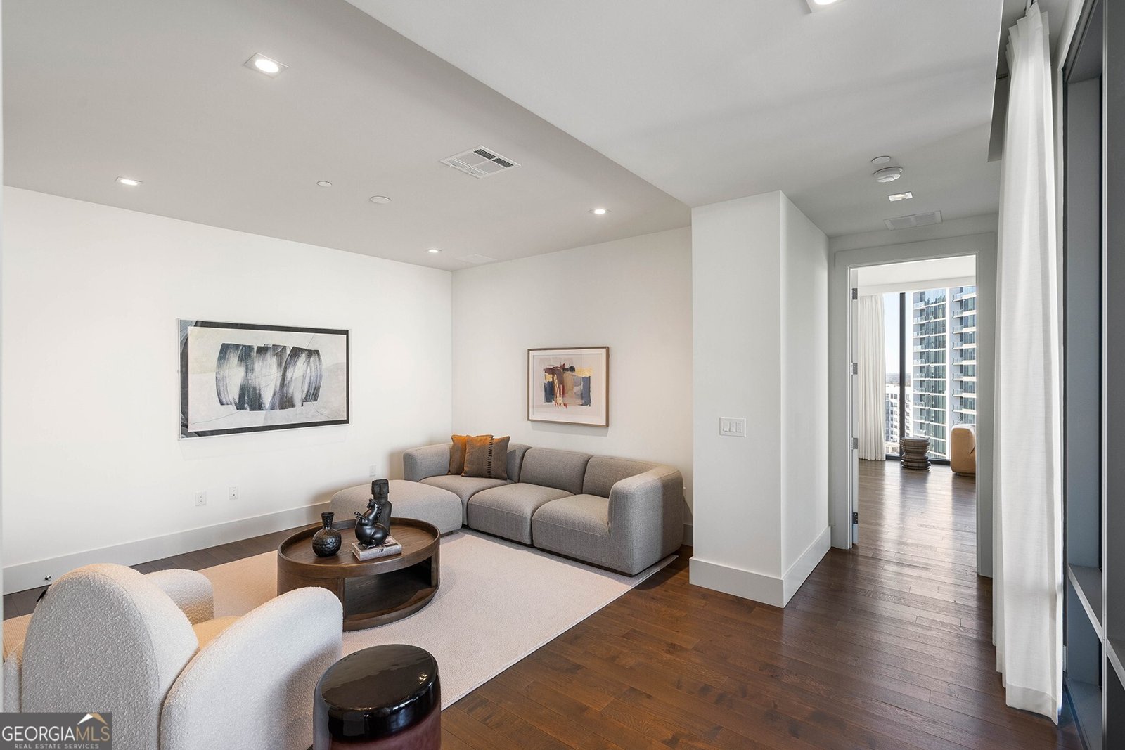3107 Peachtree Road Atlanta - 17