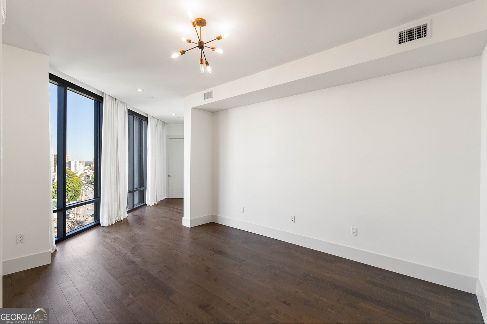 3107 Peachtree Road Atlanta - 26