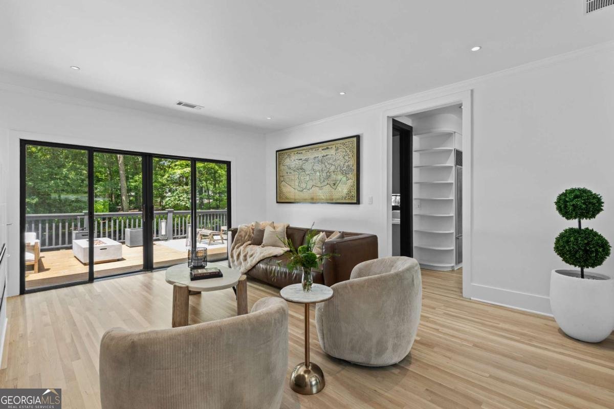 737 Conway Drive Atlanta - 1
