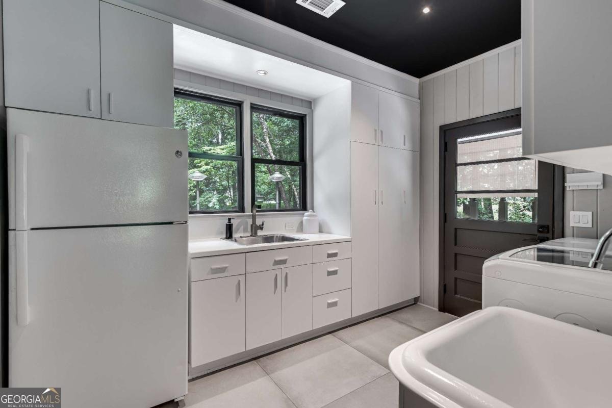 737 Conway Drive Atlanta - 18