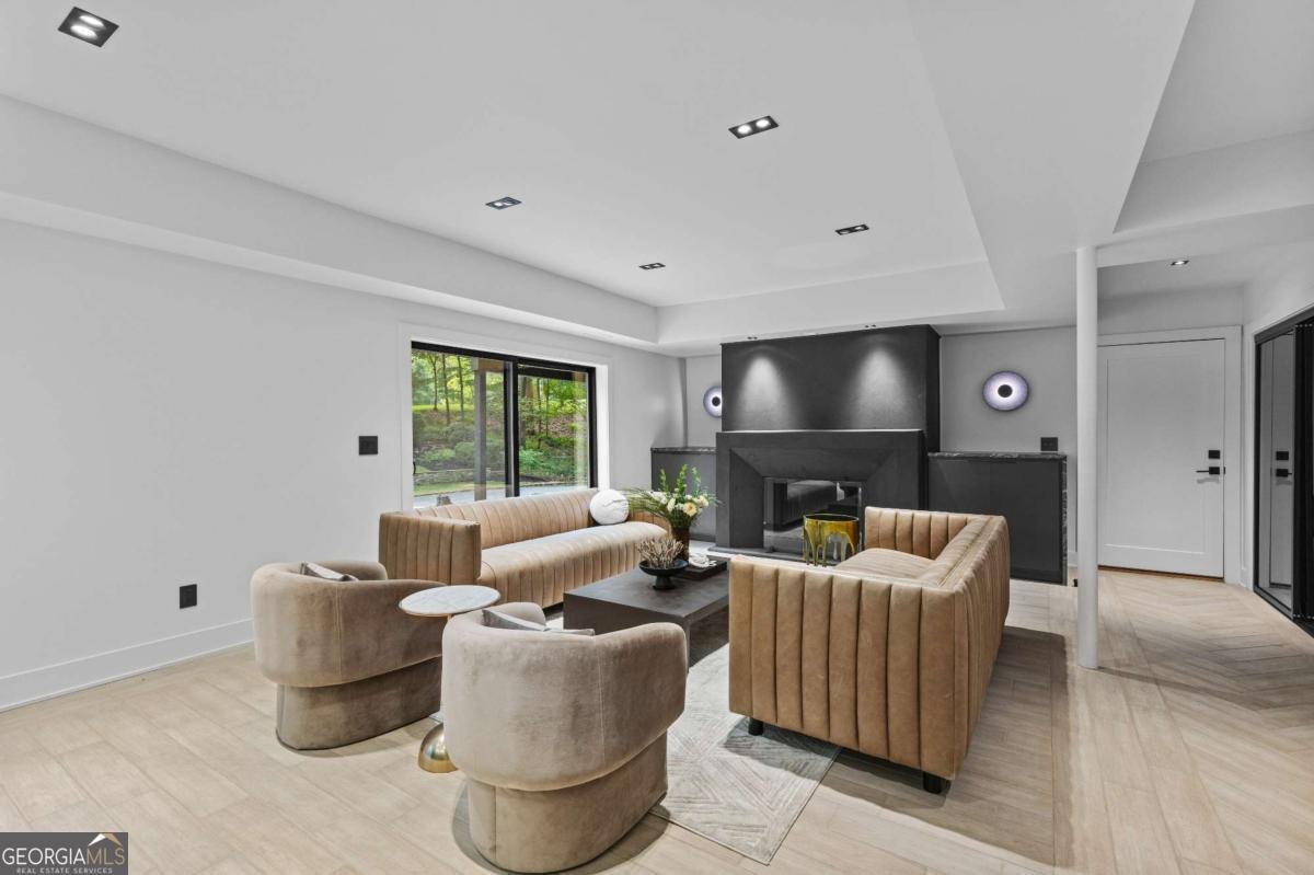 737 Conway Drive Atlanta - 24