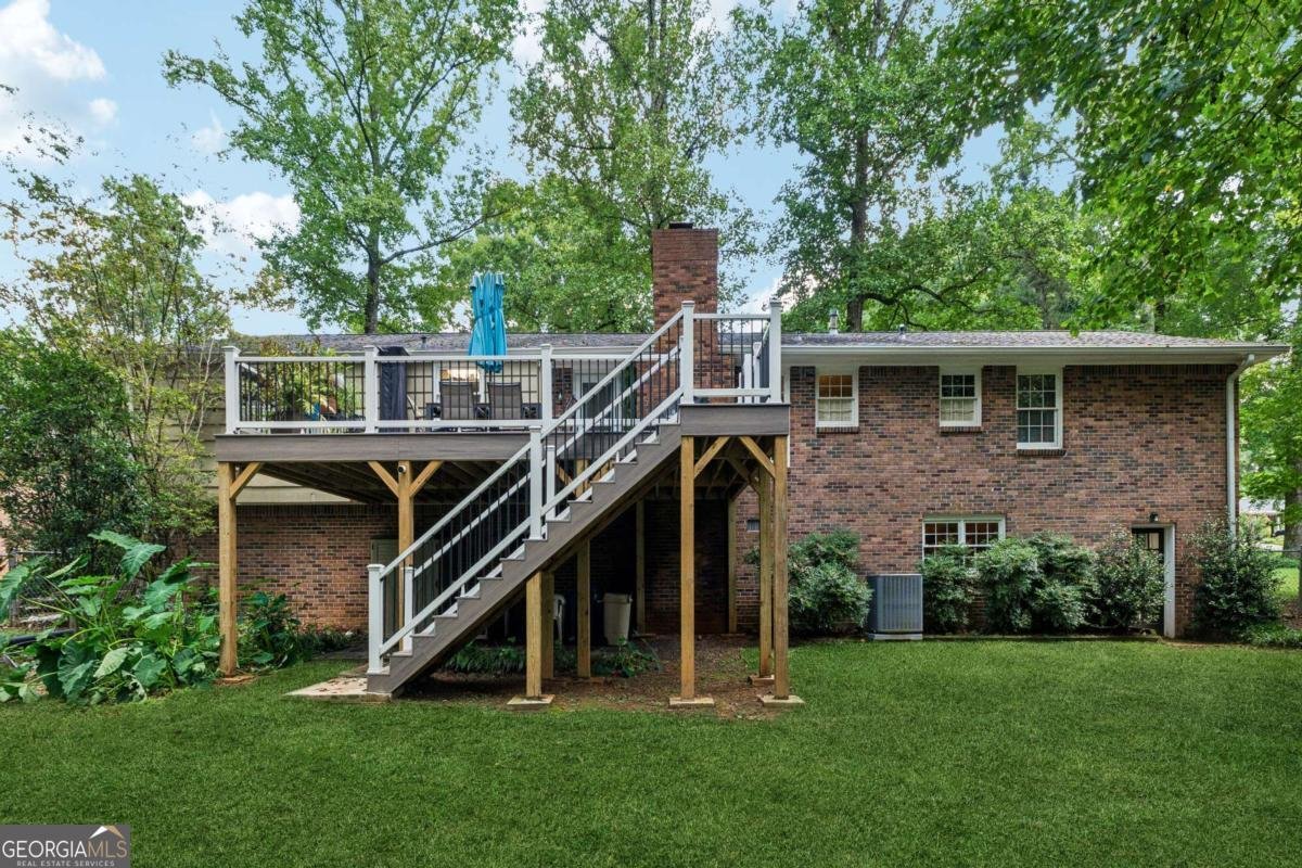 461 Little John Drive Lilburn - 34