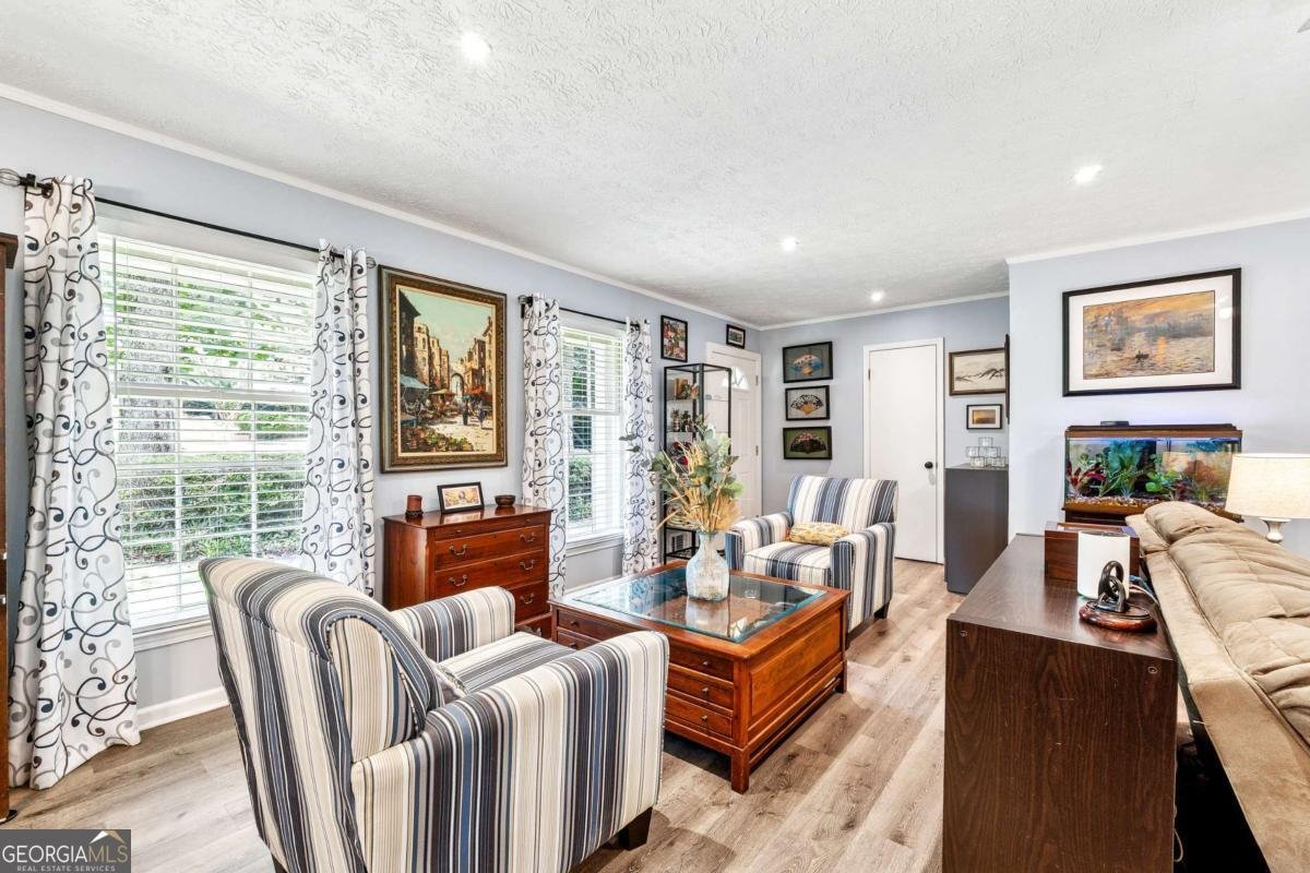 461 Little John Drive Lilburn - 4