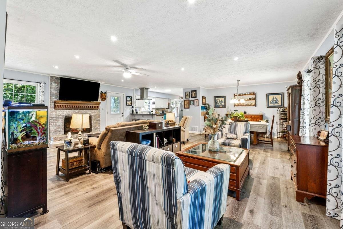 461 Little John Drive Lilburn - 6