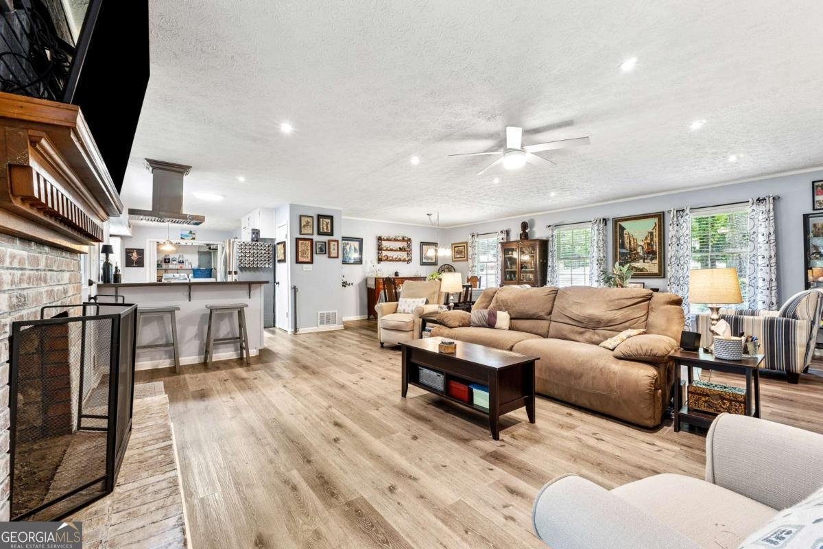 461 Little John Drive Lilburn - 9