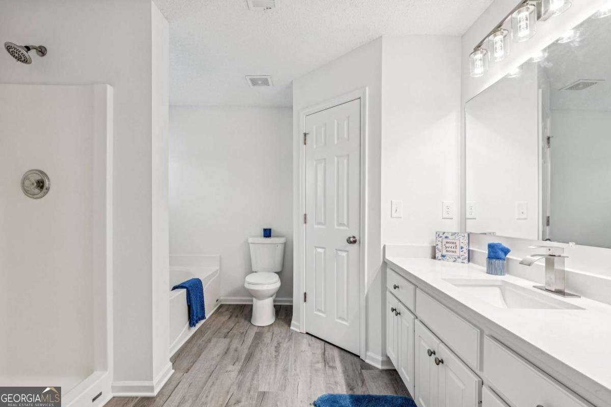 1008 Maggie Drive Bethlehem - 17