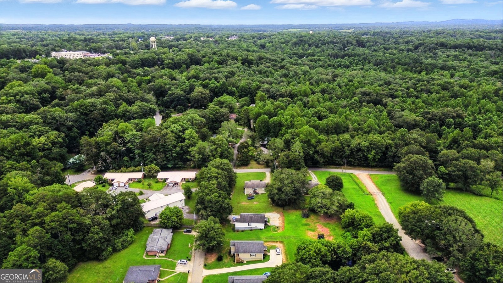 551 Waters Street Clarkesville - 34