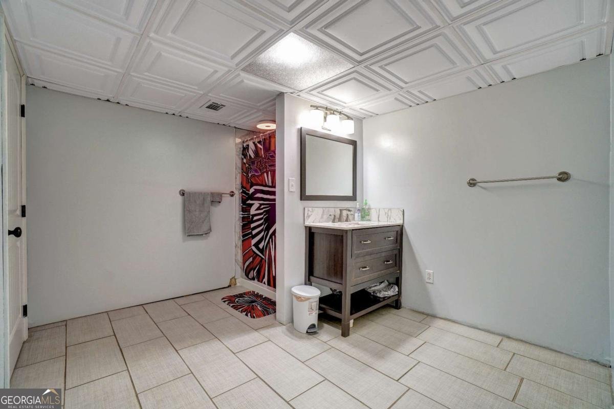 3741 100 Road Douglasville - 32