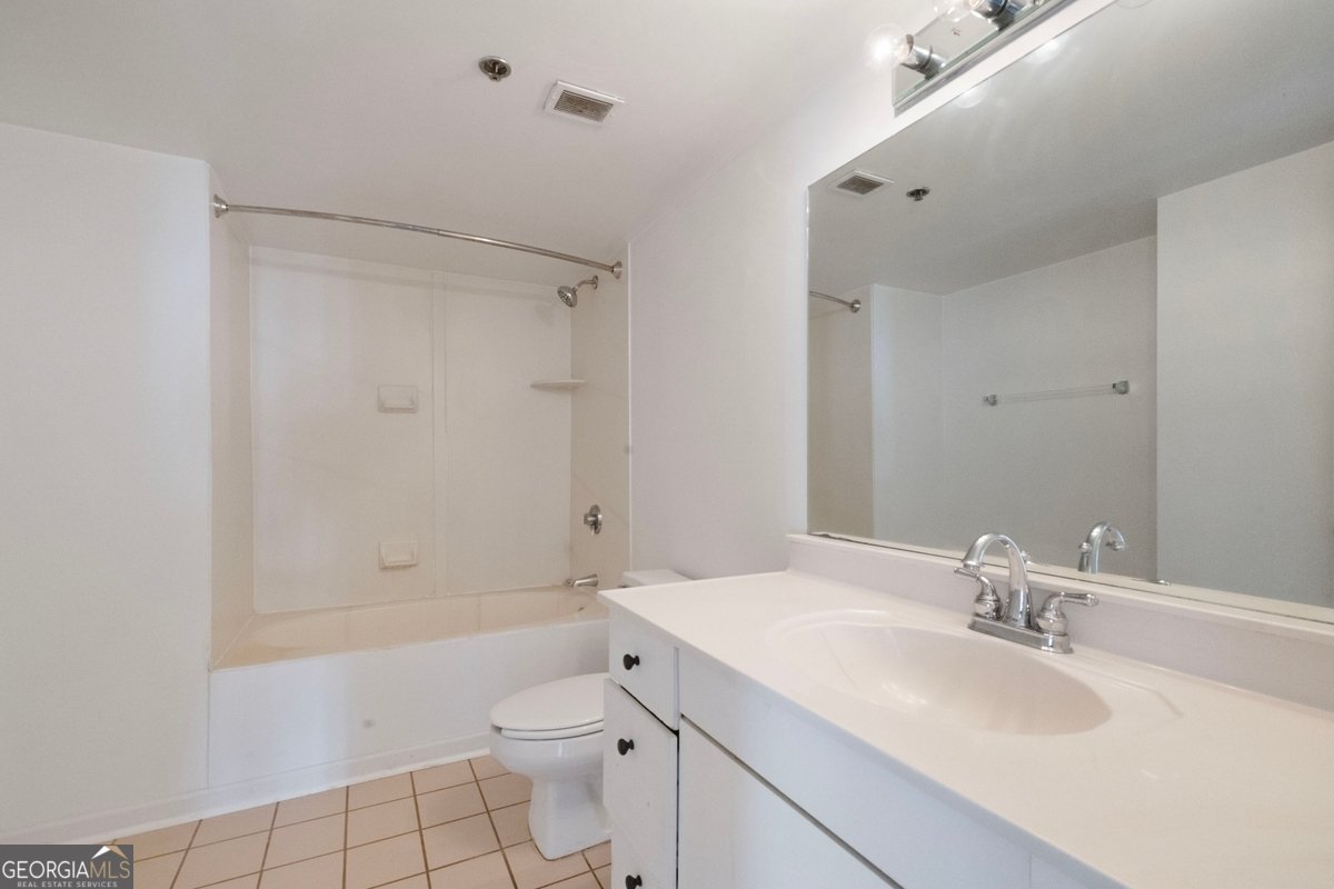 2870 Pharr Court South Atlanta - 11