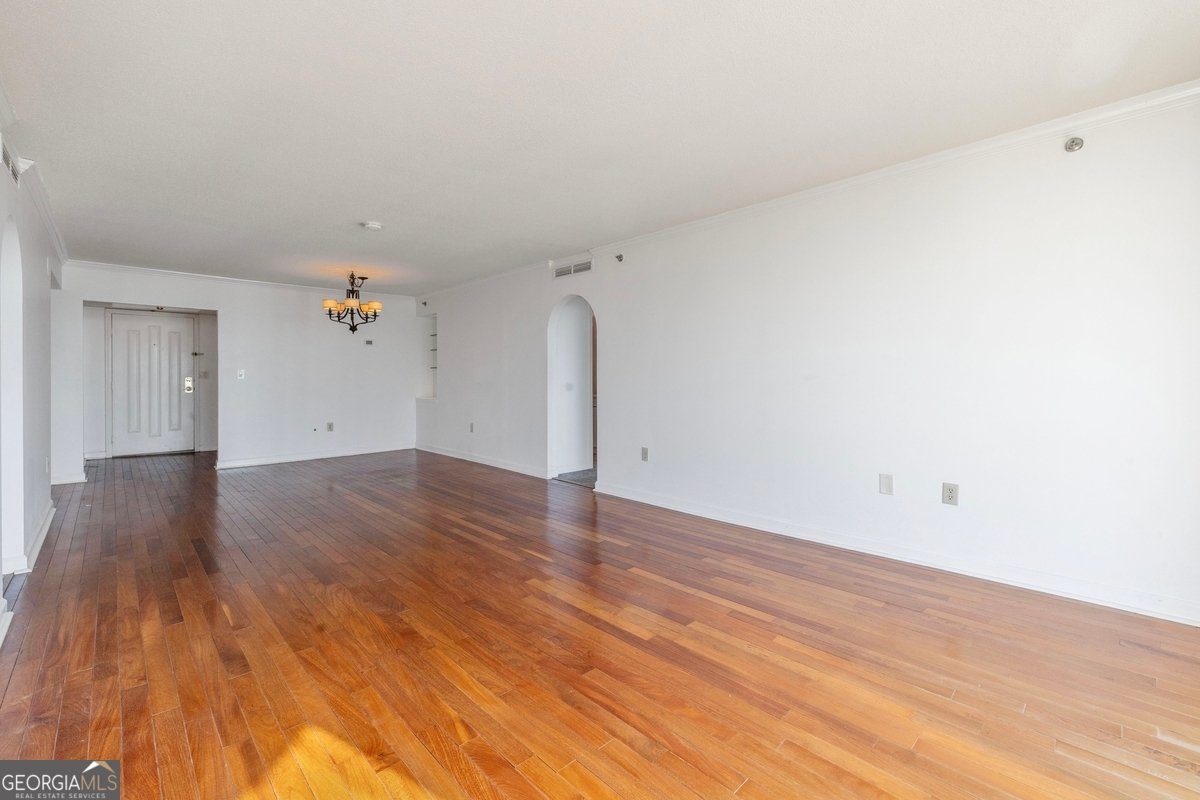 2870 Pharr Court South Atlanta - 4