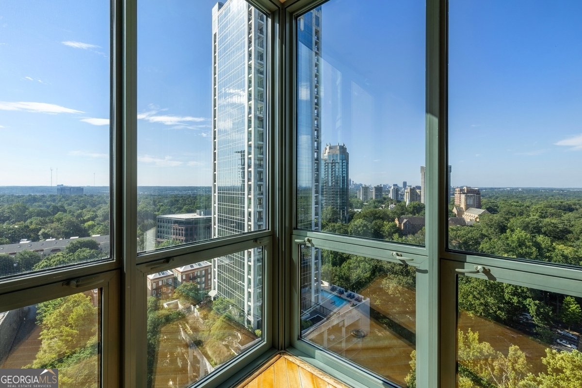 2870 Pharr Court South Atlanta - 6