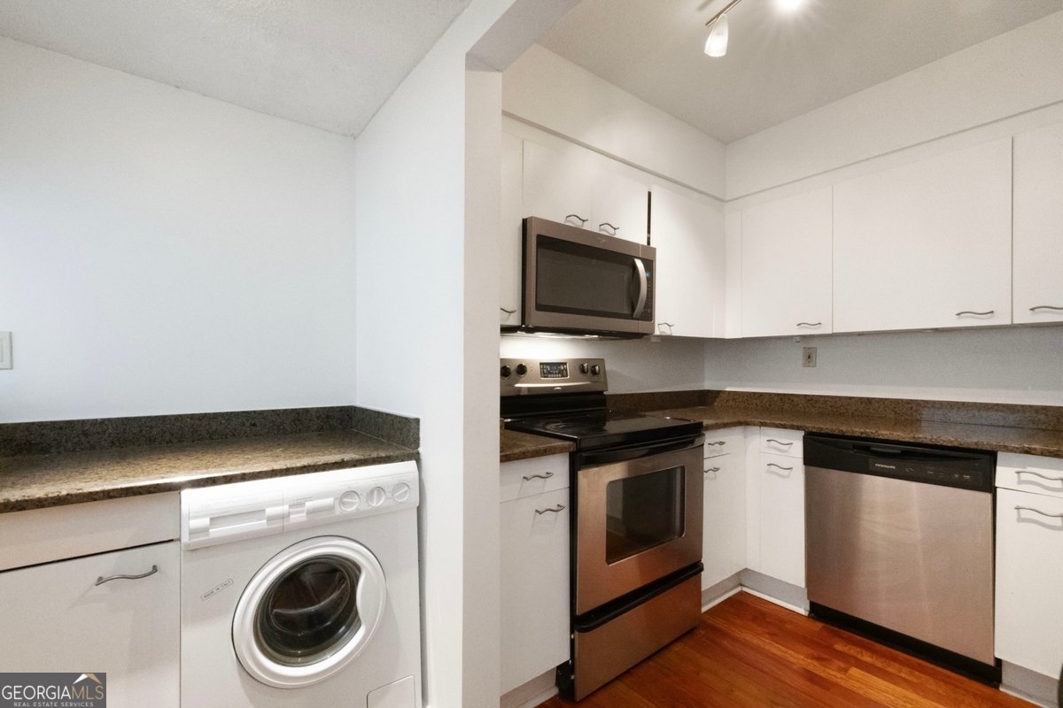 2870 Pharr Court South Atlanta - 7