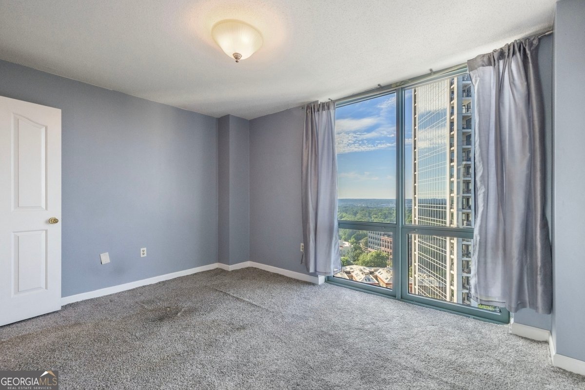 2870 Pharr Court South Atlanta - 9