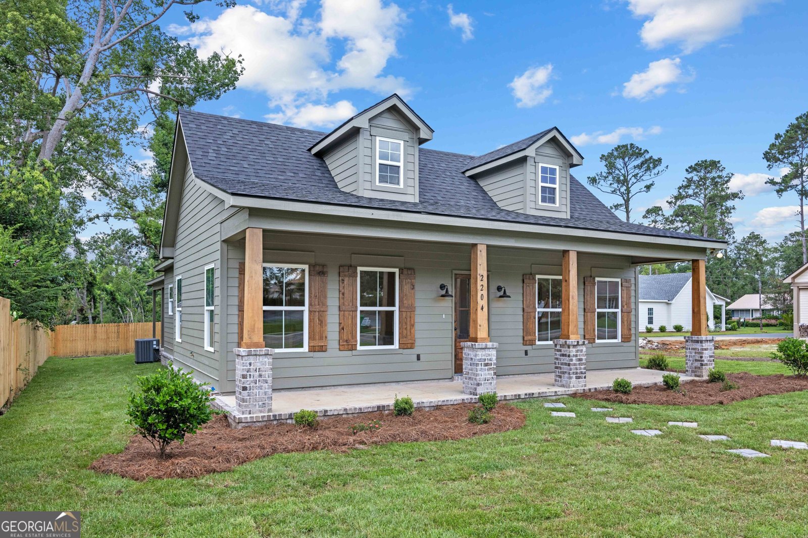 2204 Oak Street Valdosta - 2