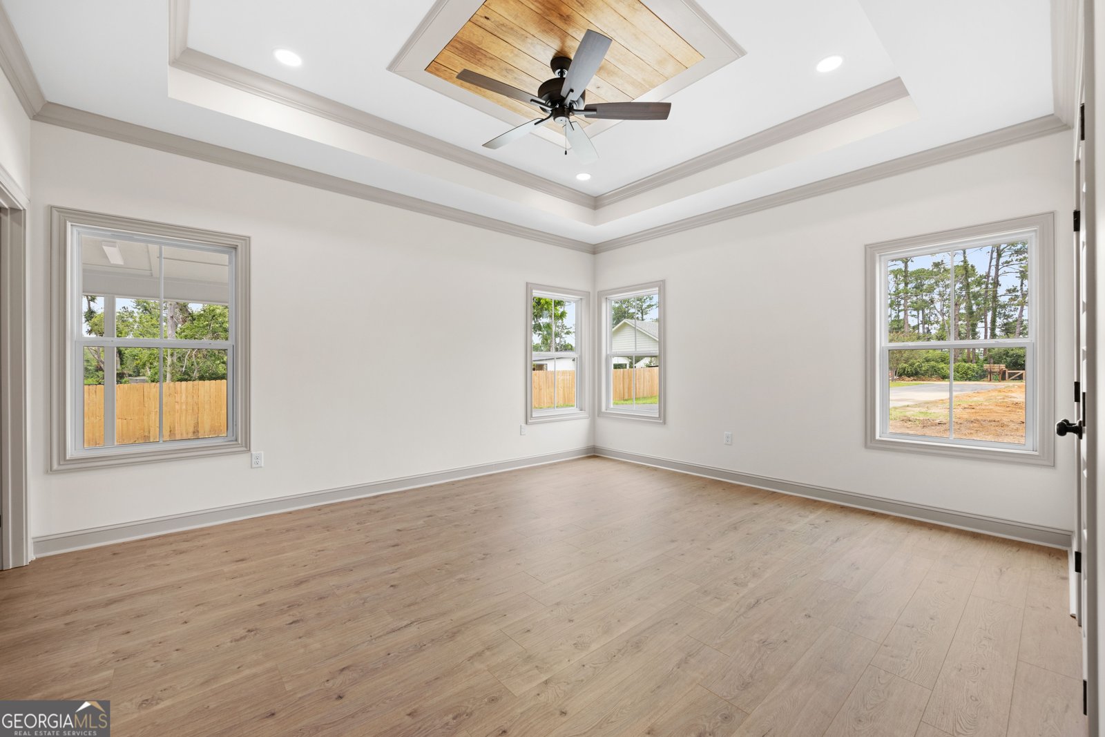 2204 Oak Street Valdosta - 29