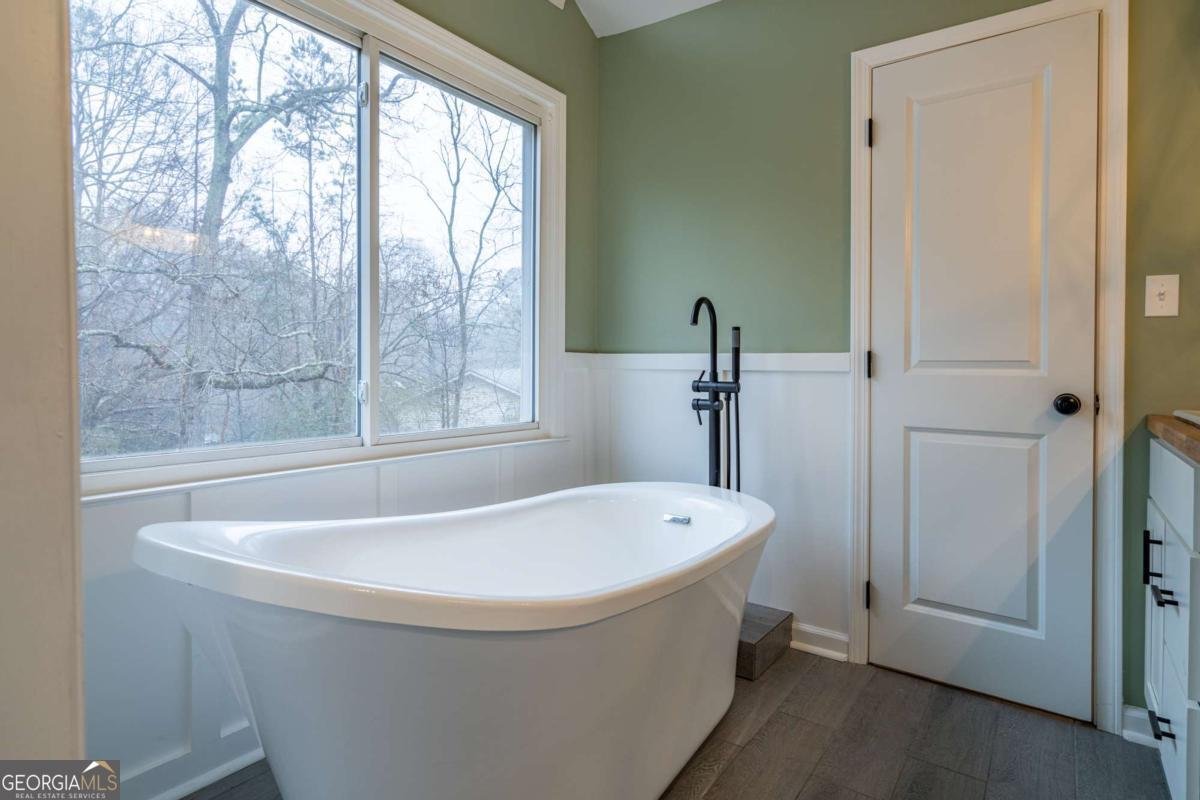 9 Woodberry Drive Silver Creek - 17
