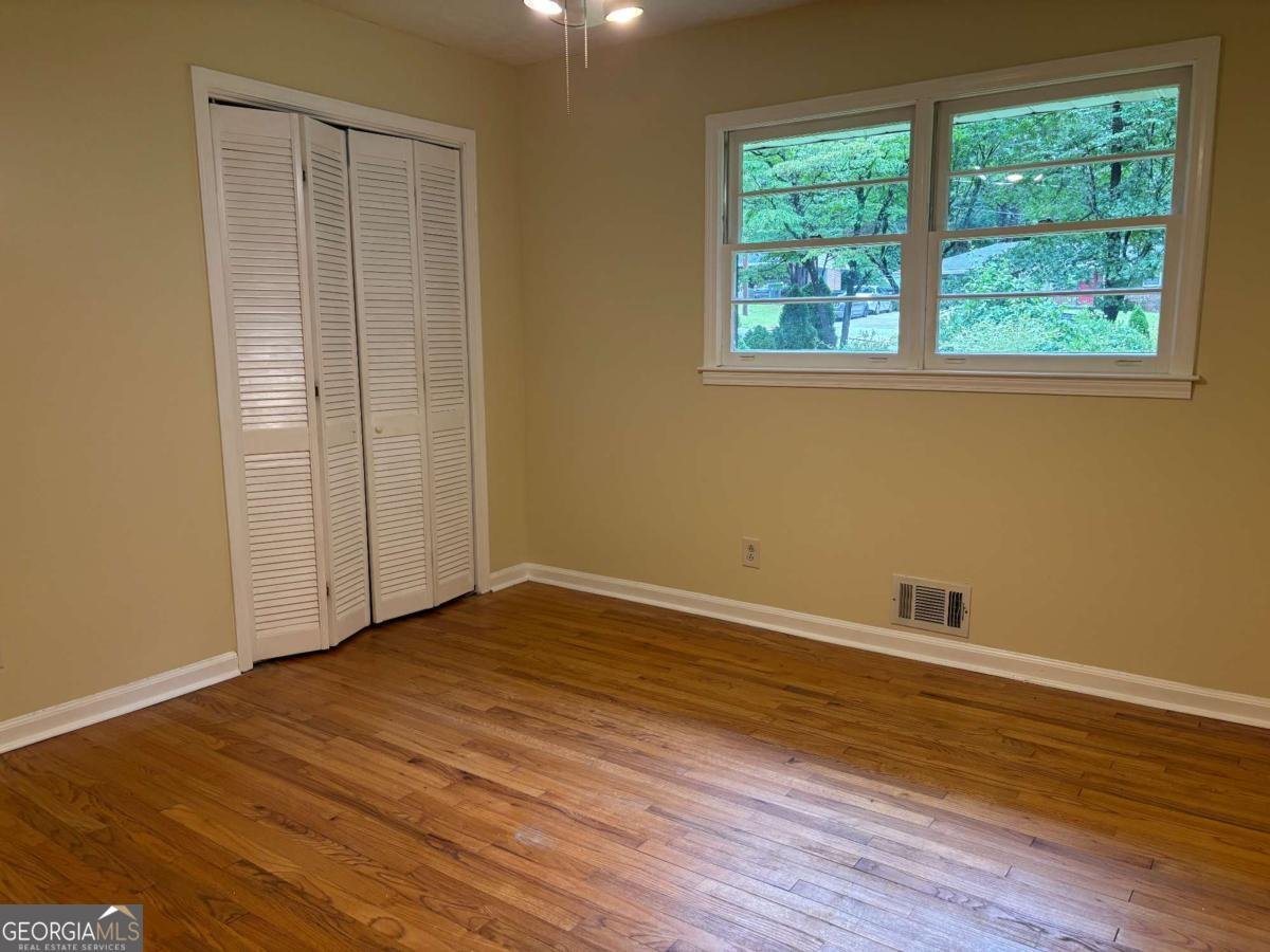 87 Valley Road Lawrenceville - 10