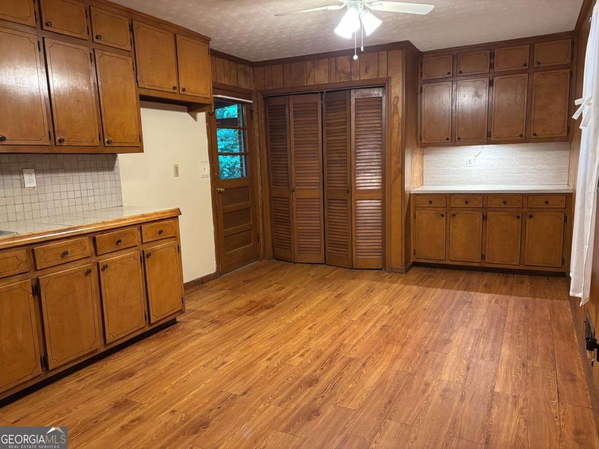 87 Valley Road Lawrenceville - 4