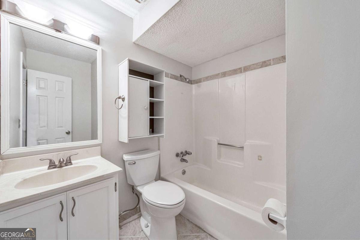 903 Edgewater Circle Marietta - 33