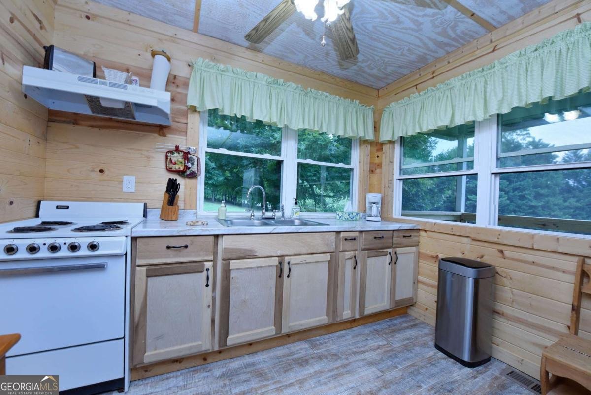 557 Hidden Pines Court Hiawassee - 57
