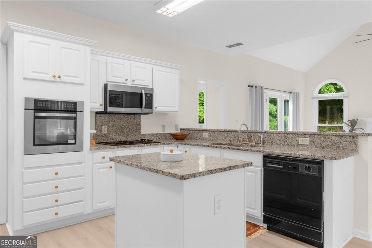 567 Shadow Oaks Drive Stone Mountain - 17