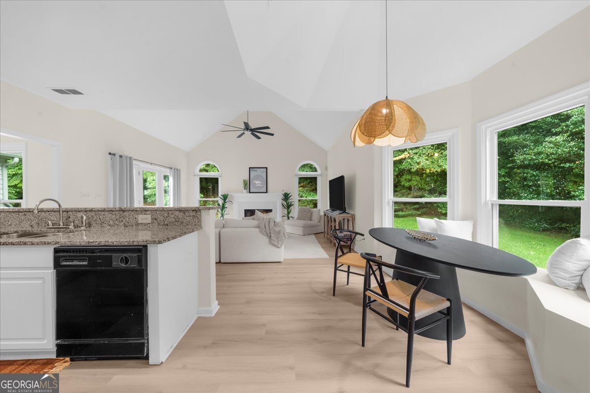 567 Shadow Oaks Drive Stone Mountain - 23