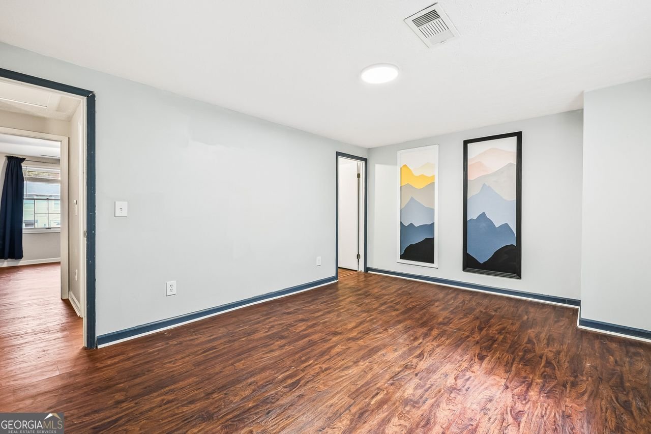 8846 LONG BEACH Circle Sandy Springs - 15