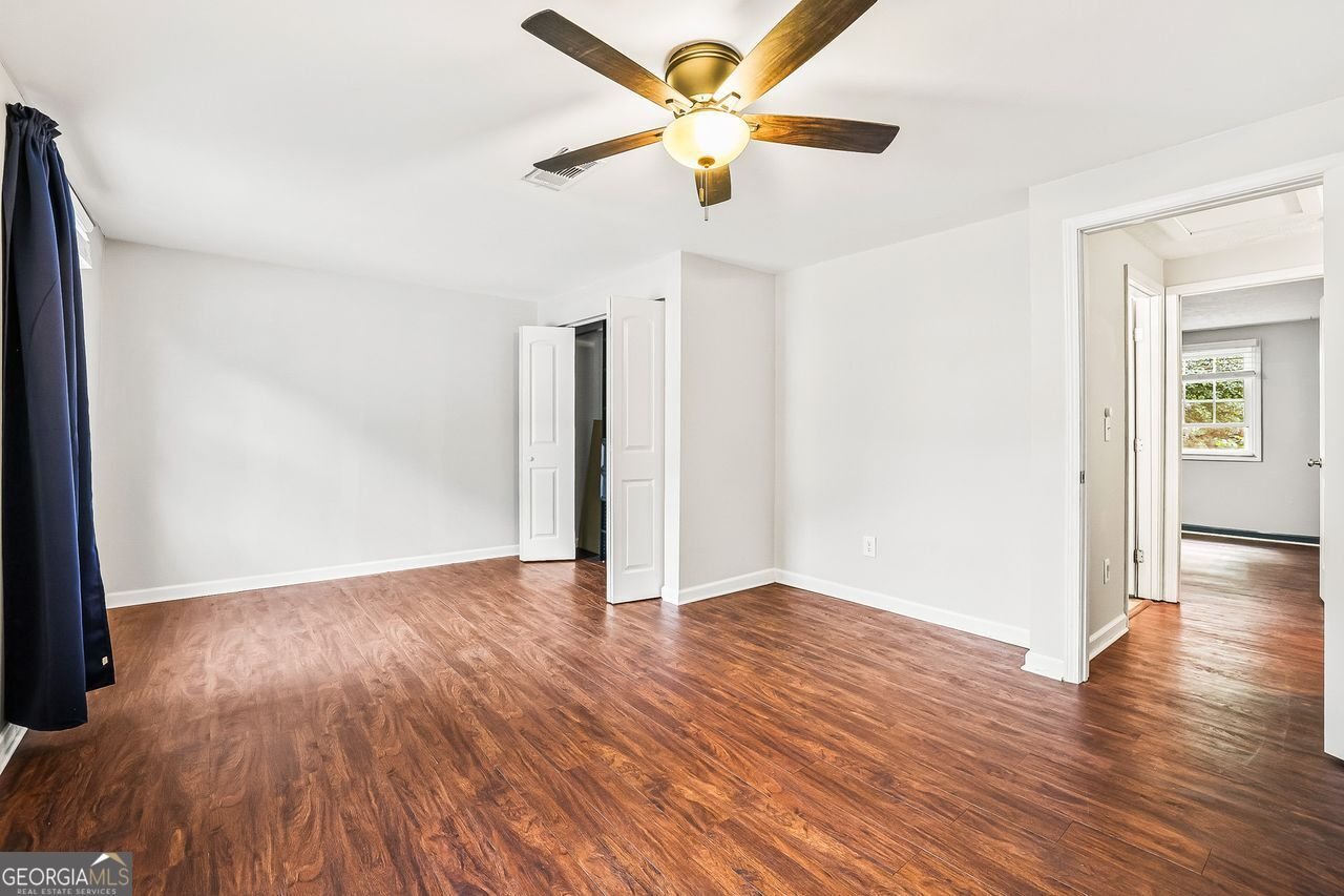 8846 LONG BEACH Circle Sandy Springs - 19