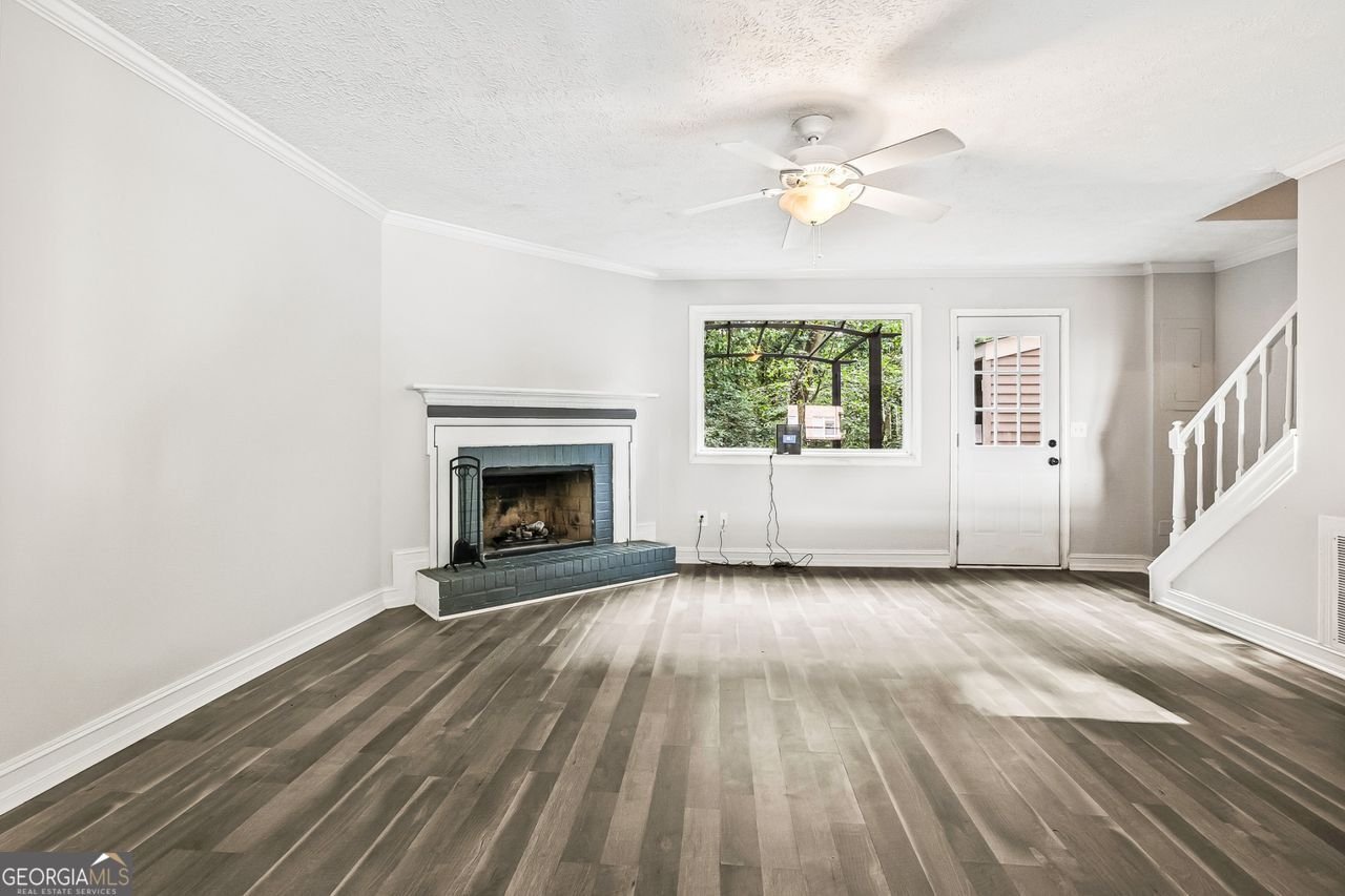 8846 LONG BEACH Circle Sandy Springs - 2