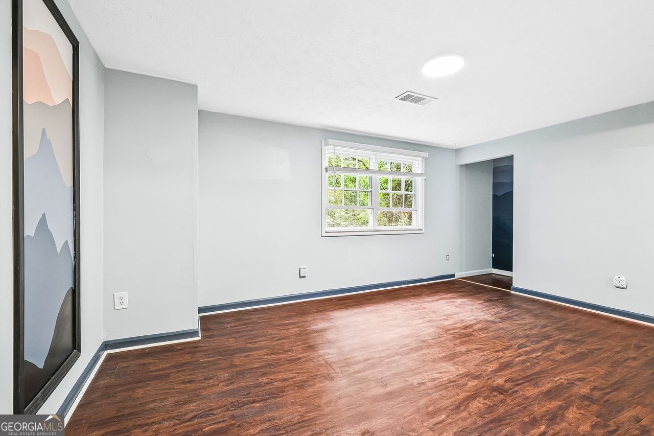 8846 LONG BEACH Circle Sandy Springs - 5