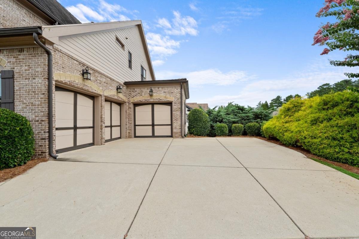 2615 Hillandale Circle Cumming - 66